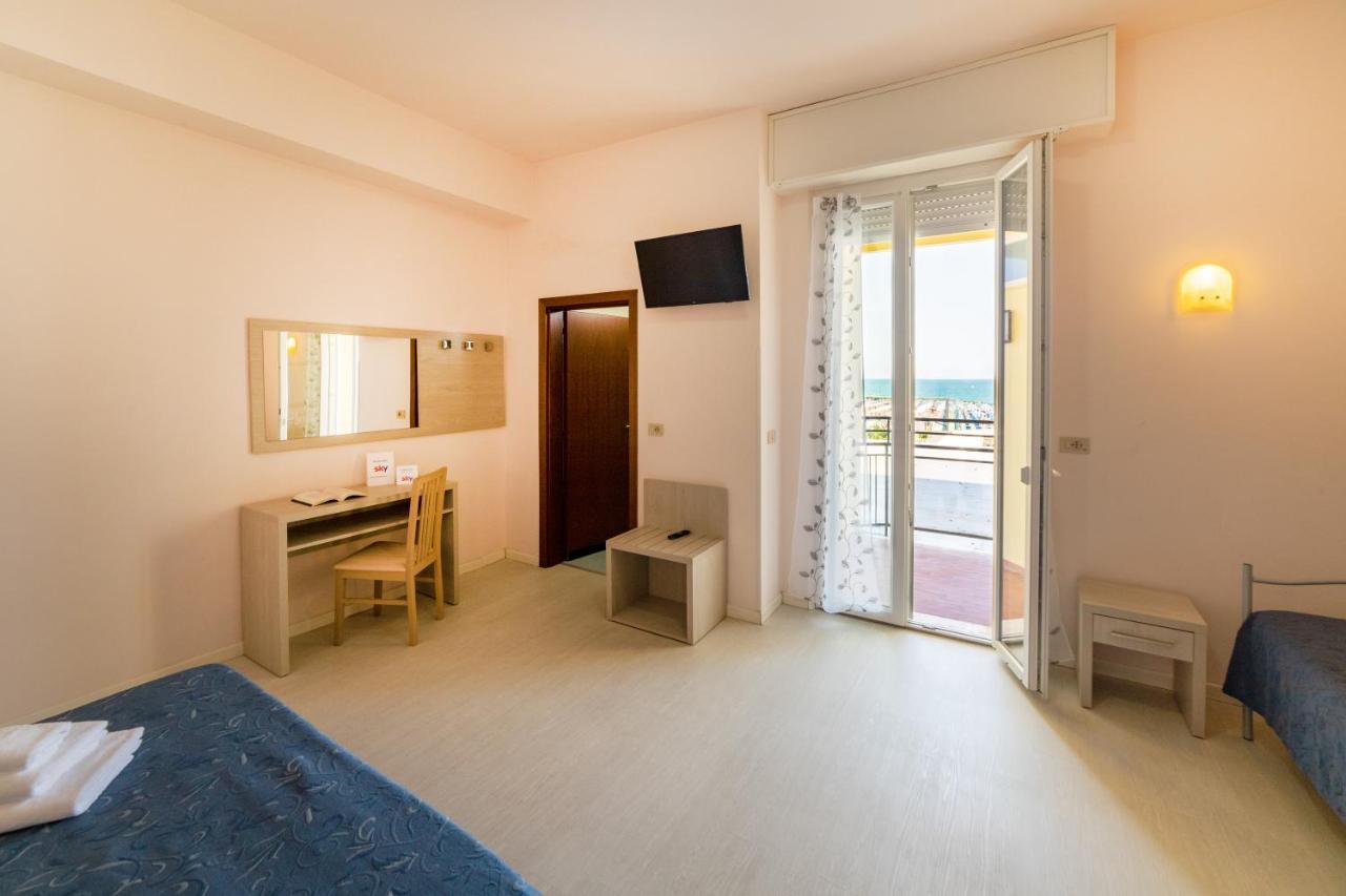Hotel Royal Cattolica Exterior photo