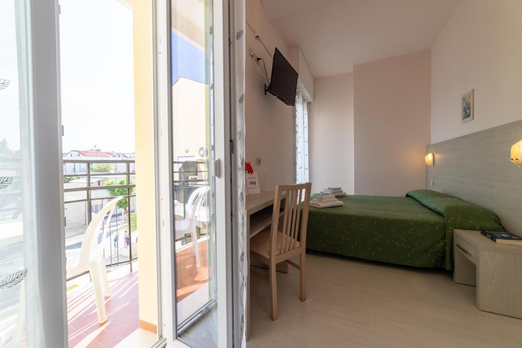 Hotel Royal Cattolica Exterior photo