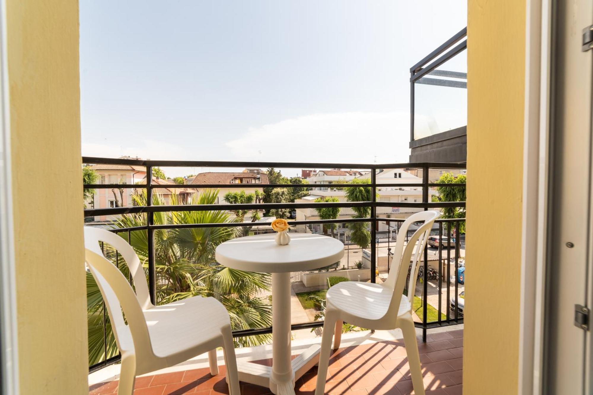 Hotel Royal Cattolica Exterior photo