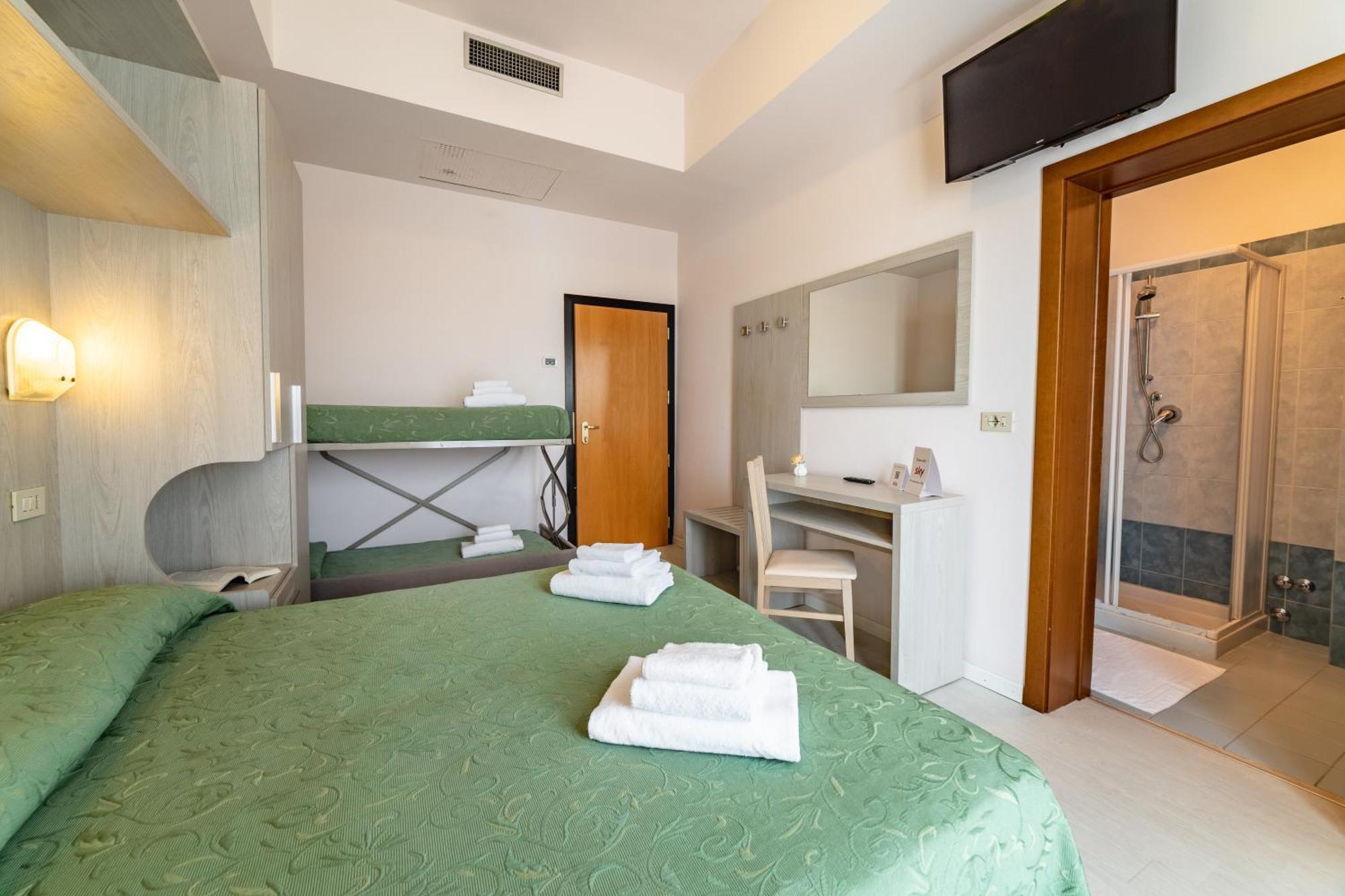 Hotel Royal Cattolica Exterior photo